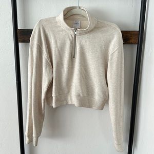 Aritzia 1/4 zip up crew neck